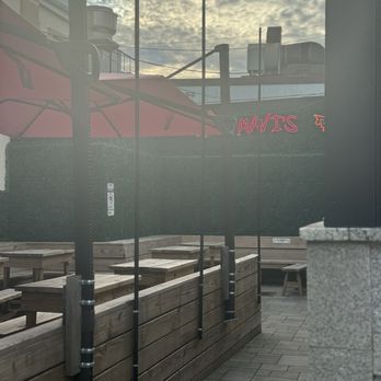 Mavi's Pizza and Pasta - Outdoor seating - Bubble Tea Near Me - Fort Lee, New Jersey Mavi's Pizza and Pasta - Outdoor seating - Bubble Tea Near Me - Fort Lee, New Jersey