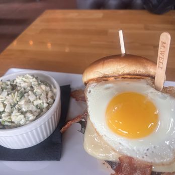 Rock & Brews - Redondo Beach - Gastropub Burger - Burgers Near Me - Redondo Beach, California Rock & Brews - Redondo Beach - Gastropub Burger - Burgers Near Me - Redondo Beach, California