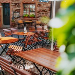 RATSKELLER   Hotel + Restaurant