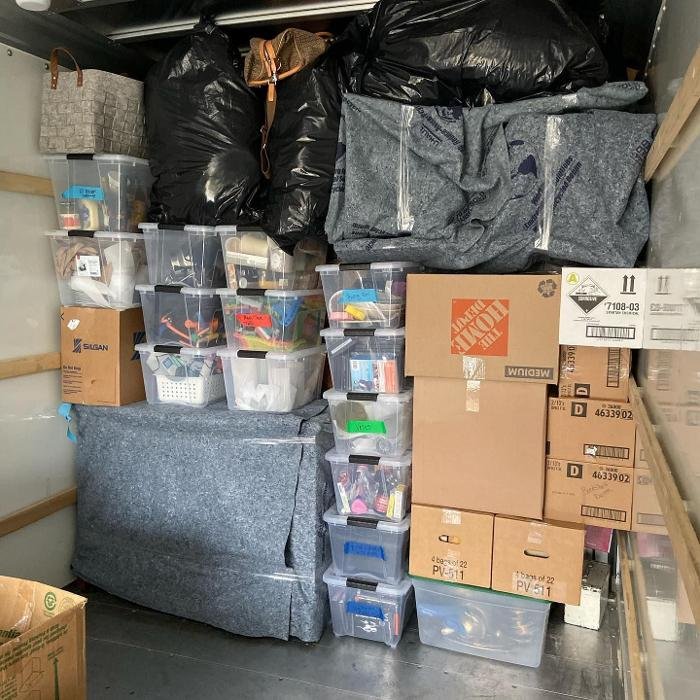 PACK IT UP MOVING LLC