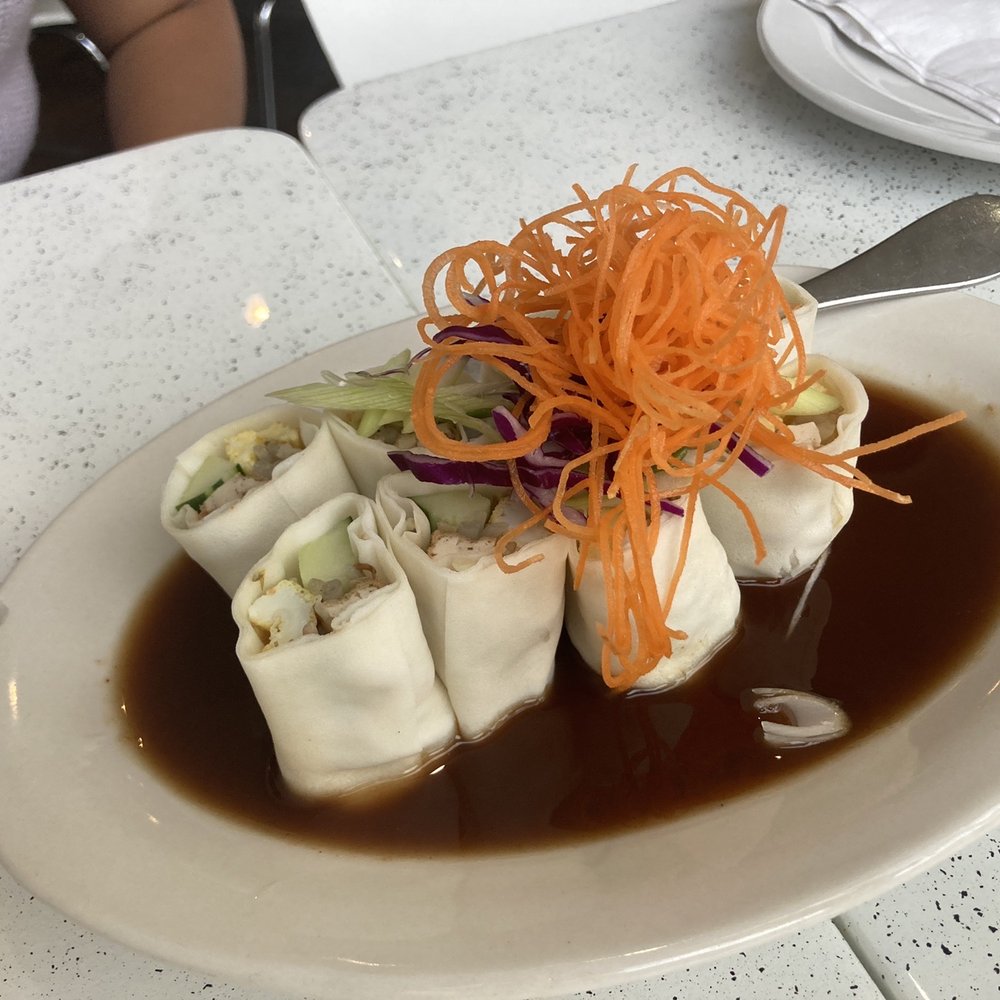 Andy's Thai Kitchen - Spring roll - just OK - Thai Near Me - Chicago, Illinois Andy's Thai Kitchen - Spring roll - just OK - Thai Near Me - Chicago, Illinois