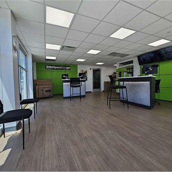 Extra Space Storage - Office - Self Storage Near Me - North Olmsted, Ohio