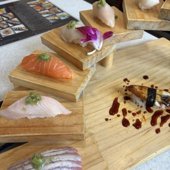 Kakuna Sushi - Sushi Bars Near Me - San Leandro, California