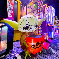 Big Time Entertainment - Yoda Ready for Halloween in our Arcade area