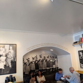 Carmel Bakery - Bakeries Near Me - Carmel-By-The-Sea, California