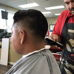 Underground Cutz - Owner getting down
