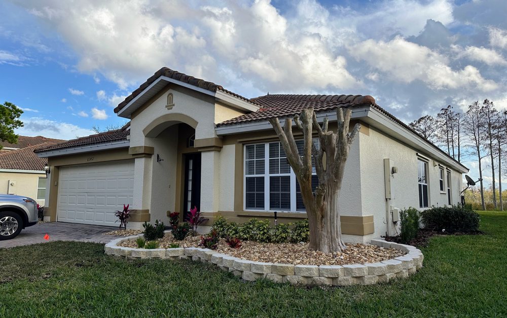 Flamingo Landscapes - tree service in Orlando, FL