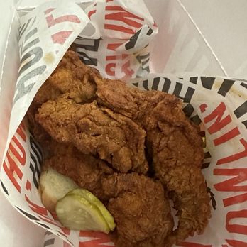 Howlin' Ray's - Chicken Tenders - Southern Near Me - Pasadena, California Howlin' Ray's - Chicken Tenders - Southern Near Me - Pasadena, California