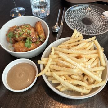 Bon Mot - fries and crispy chicken wings - Korean Near Me - Cupertino, California Bon Mot - fries and crispy chicken wings - Korean Near Me - Cupertino, California