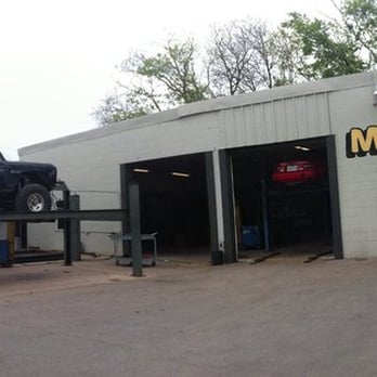 Muffin Muffler - That's Tom.  Tom's the man. - Auto Repair Near Me - Austin, Texas