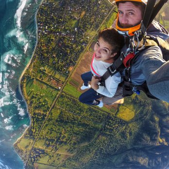 Pacific Skydiving Honolulu - Beautiful views of Oahu's North Shore! Happy to take the goggles off after an intense free fall. - Skydiving Near Me - Waialua, Hawaii