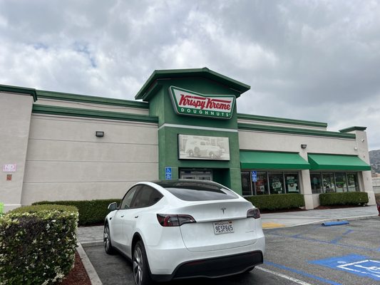Krispy Kreme by null