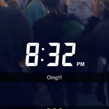 Catalina Express - People fighting, chaotic scene, some snuck inside even though they didn't have tickets - Tours Near Me - Long Beach, California
