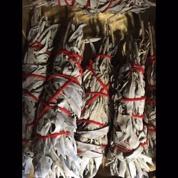 Mlnnation - Need to remove some negative energy from your space try using some sage.