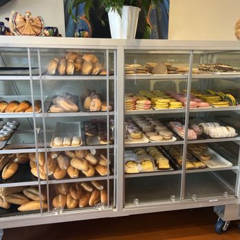 Aracely's Bakery - Pastries  available - Bakeries Near Me - Franklin Park, Illinois
