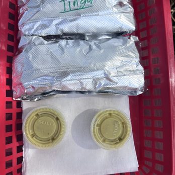 Buenos Sabores - Chicken Tinga Taco - Food Trucks Near Me - Austin, Texas