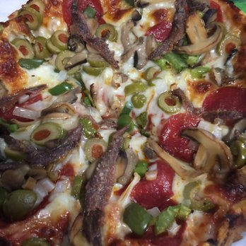 Matthew's Pizza - 10" Everything Pizza  Grated Mozzarella Reggianitto Cheeses Pepperoni, Mushrooms, Onions Green Peppers, Green Olives,Anchovies - Pizza Near Me - Baltimore, Maryland