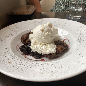 Quanto Basta - Brownie - Italian Near Me - Wilmington, North Carolina