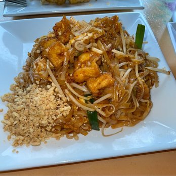 Busaya Thai - Pad thai with tofu $10.95 - Thai Near Me - Haymarket, Virginia