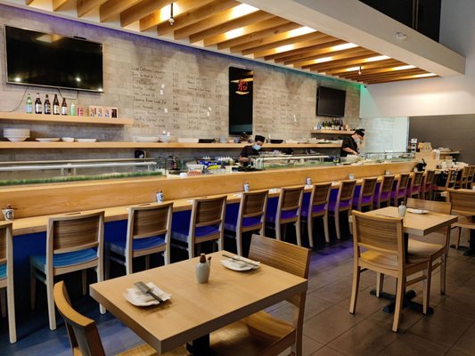 Boto Sushi Del Mar by null