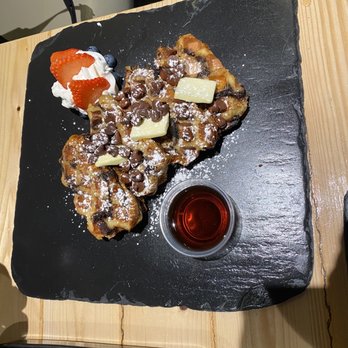 Saffrano Crepes - VERSAILLES - French Toast - Choice of regular or chocolate chip bread with strawberries, blueberries, whipped cream. - Creperies Near Me - Plantation, Florida Saffrano Crepes - VERSAILLES - French Toast - Choice of regular or chocolate chip bread with strawberries, blueberries, whipped cream. - Creperies Near Me - Plantation, Florida