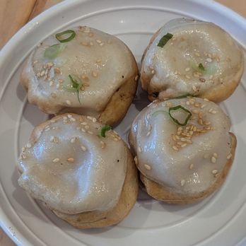 Big Beef Bowl Hand-Pulled Noodle - Pan-fried soup dumplings - Noodles Near Me - Markham, Ontario Big Beef Bowl Hand-Pulled Noodle - Pan-fried soup dumplings - Noodles Near Me - Markham, Ontario