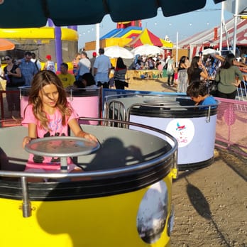 Pa's Pumpkin Patch - Amusement Parks Near Me - Lakewood, California