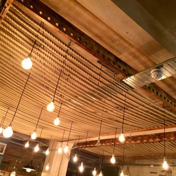 The Scallop Shell - Rope ceiling and Edison bulbs. - Fish & Chips Near Me - Bath, BAS