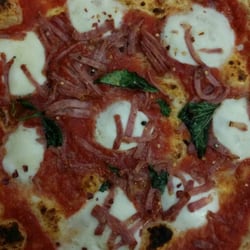 Un Posto al Sole - Diavola pizza with buffalo mozzarella.