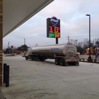 Raceway - a fuel truck at a gas station - Gas Stations Near Me - Lake Charles, Louisiana Raceway - a fuel truck at a gas station - Gas Stations Near Me - Lake Charles, Louisiana