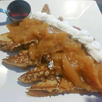 Magnolia Cafe - Peaches and cream French toast - Cafes Near Me - Fernandina Beach, Florida Magnolia Cafe - Peaches and cream French toast - Cafes Near Me - Fernandina Beach, Florida