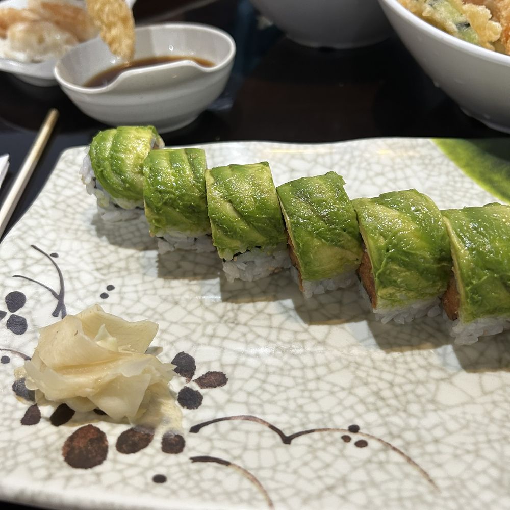 ICHI HIBACHI - Spicy tuna roll with avocado - Japanese Near Me - Punta Gorda, Florida