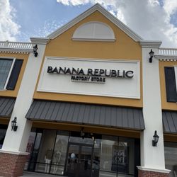 Banana Republic Factory Store