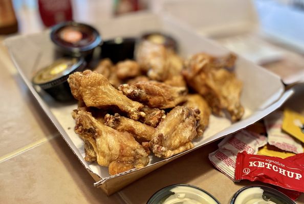 Buffalo Wild Wings 'GO'