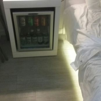 Vintro Hotel South Beach - Recessed lighting in the bed. Room #208 12/09/2016 - Hotels Near Me - Miami Beach, Florida Vintro Hotel South Beach - Recessed lighting in the bed. Room #208 12/09/2016 - Hotels Near Me - Miami Beach, Florida