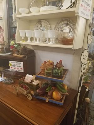 VINTAGE MARKETPLACE - Updated July 2024 - 27 Photos & 16 Reviews - 5441