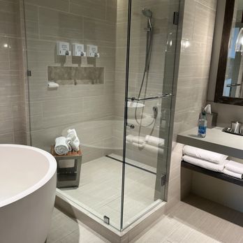 Hoodoo Moab, Curio Collection by Hilton - Hotels Near Me - Moab, Utah Hoodoo Moab, Curio Collection by Hilton - Hotels Near Me - Moab, Utah