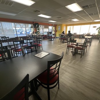 Little Saigon Bistro - Sitting - Vietnamese Near Me - Sarasota, Florida Little Saigon Bistro - Sitting - Vietnamese Near Me - Sarasota, Florida