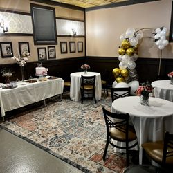 Hall 31 - Bridal shower decor