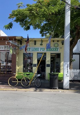 Key Lime Pie Bakery by null