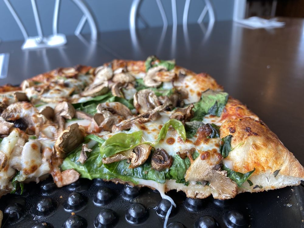 PIZZA MIA Updated October 2024 13 Reviews 324 Sussex Ave W