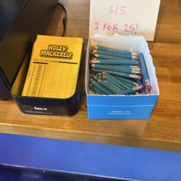 Mini golf cards & pencils
