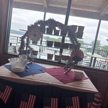 H Toad's Bar & Grill - Bars Near Me - Lake Ozark, Missouri