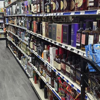 Hawk's Nest - Whiskey/Bourbon, and Scotch - Beer, Wine & Spirits Near Me - Wentzville, Missouri Hawk's Nest - Whiskey/Bourbon, and Scotch - Beer, Wine & Spirits Near Me - Wentzville, Missouri