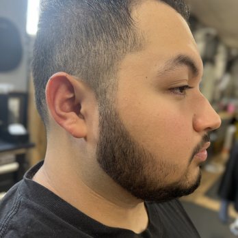 A Cut Above Barbershop - Blended haircut into the beard for a busy young student - Barbers Near Me - San Clemente, California A Cut Above Barbershop - Blended haircut into the beard for a busy young student - Barbers Near Me - San Clemente, California