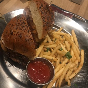 Eureka! - Shoestring burger - American Near Me - Berkeley, California