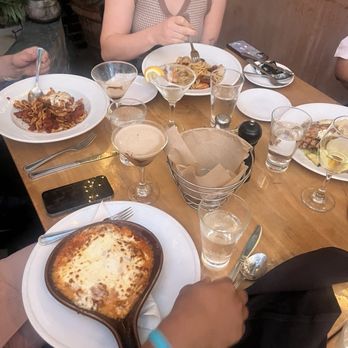 411 West Italian Cafe - Lasagne Bolognese Grilled Organic Salmon Chicken Parmesan - Italian Near Me - Chapel Hill, North Carolina