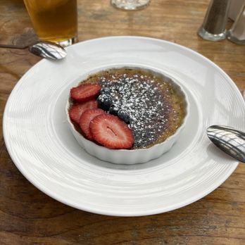 Lunada Garden Bistro - Crème brûlée - Breakfast & Brunch Near Me - Cayucos, California Lunada Garden Bistro - Crème brûlée - Breakfast & Brunch Near Me - Cayucos, California