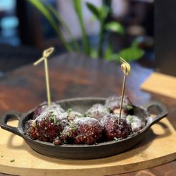 Wolfhounds Bar & Grill - Wolfhound Mearballa