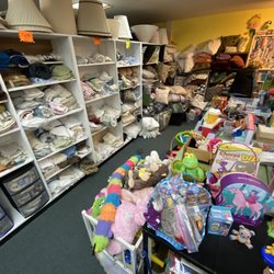 Reach Out Thrift Shop